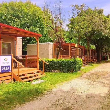 Small Camp Portofelice キャンプ場 エラクレア・マーレ
