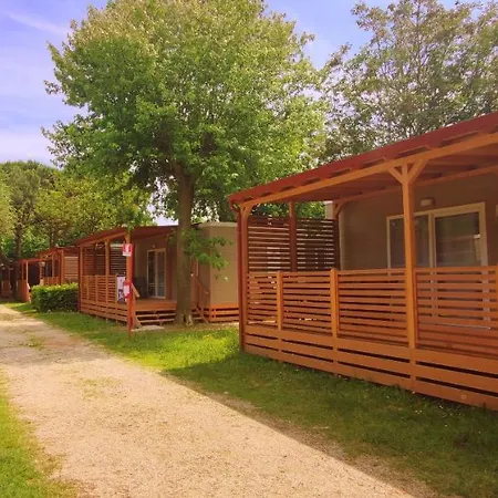 Small Camp Portofelice エラクレア・マーレ